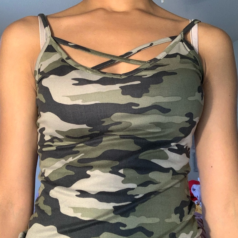 Army pattern tank top!!!